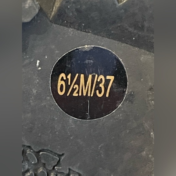 Vince Camuto VC-Webey Gray Suede Leather Ankle Booties...Size 6.5 - Picture 10 of 13